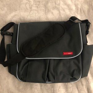 Skip Hop Messenger Diaper Bag